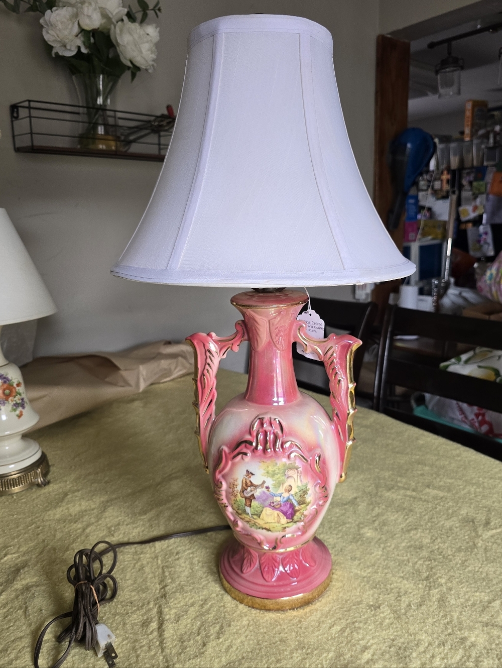 Vintage "George And Martha Washington" Pink Porcelain Decorative Table Lamp
